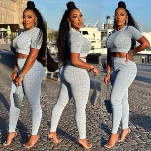 Givenchy 4G Monogram Lace Legging in Gray